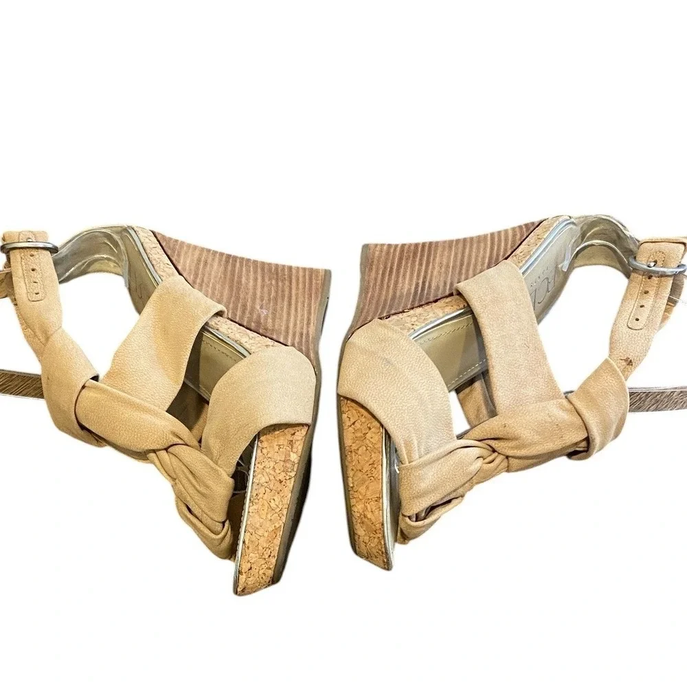 BCBG Paris Knotted Wedge Leather Sandals Cork/Wood Platform Sz 9.5 Beige #332L